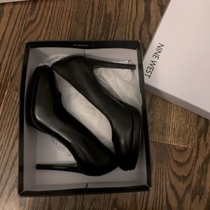 Nine West Black Quabree Platform Pumps - Brand new in box, never worn - Size 6